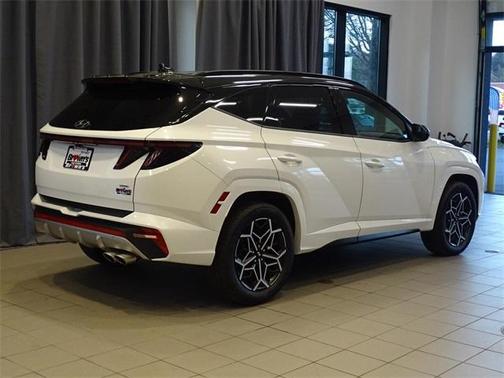 Photo 2 of 25 of 2022 Hyundai Tucson N Line