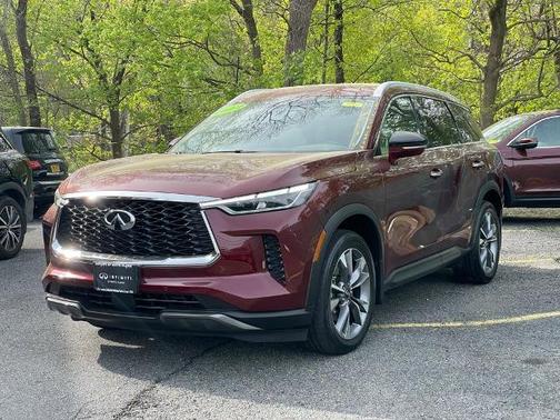 2022 INFINITI QX60 LUXE
