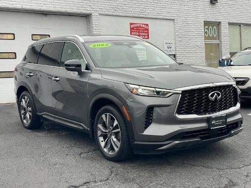 2022 INFINITI QX60 LUXE