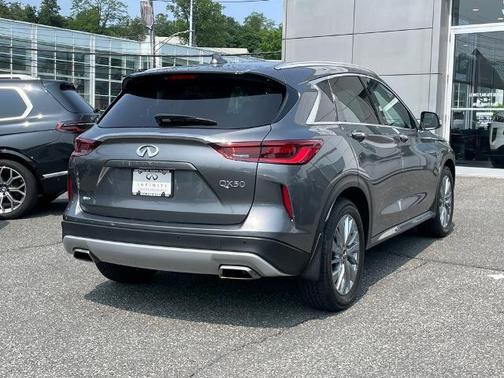 2024 INFINITI QX50 LUXE