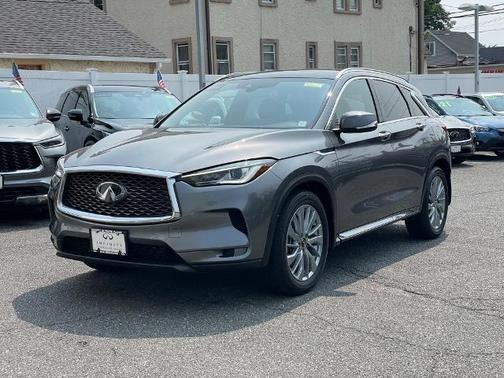 2024 INFINITI QX50 LUXE