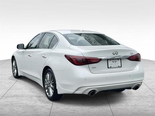 2024 INFINITI Q50 LUXE