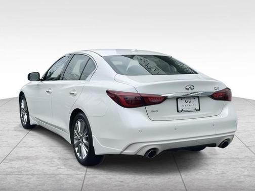 2024 INFINITI Q50 LUXE