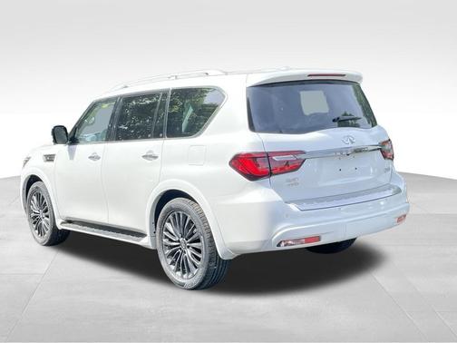 Moonstone 2023 INFINITI QX80 PREMIUM SELECT