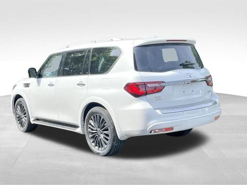 Moonstone 2023 INFINITI QX80 PREMIUM SELECT