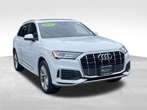 Glacier White Metallic 2021 Audi Q7 45 Premium Plus