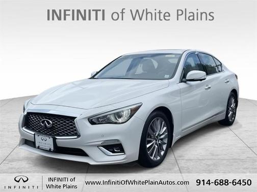 2022 INFINITI Q50 LUXE
