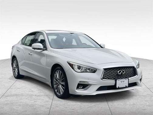 2024 INFINITI Q50 LUXE