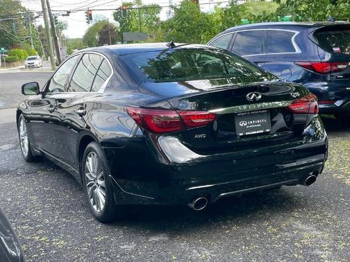 2022 INFINITI Q50 LUXE
