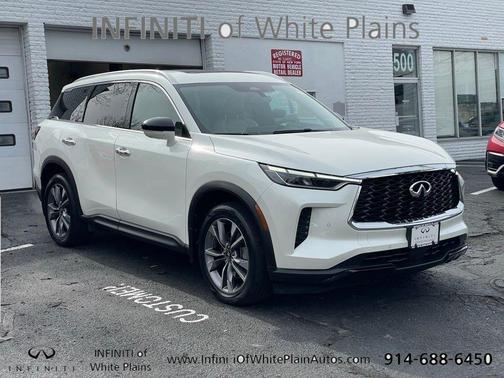 Majestic White 2023 INFINITI QX60 Luxe