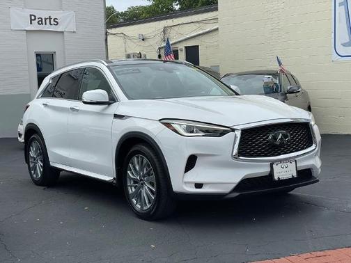2024 INFINITI QX50 LUXE