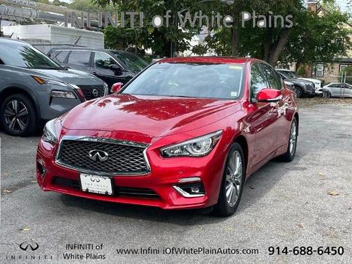 2023 INFINITI Q50 LUXE