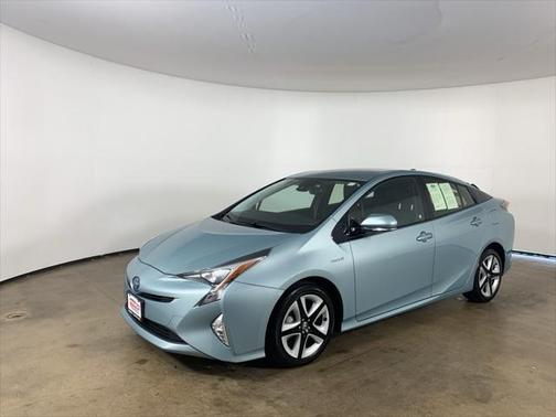 2016 Toyota Prius Four Touring