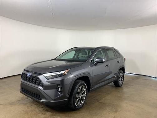 2022 Toyota RAV4 Hybrid XLE Premium