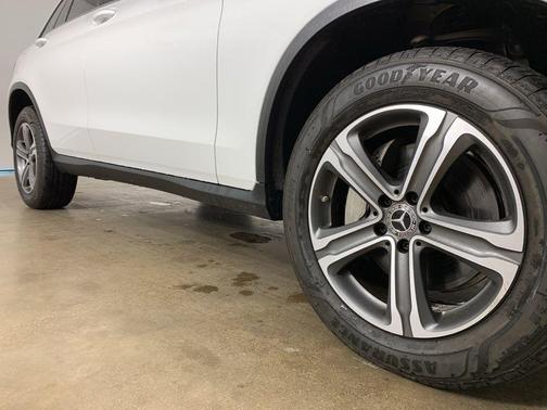 2021 Mercedes-Benz GLC 300 Base