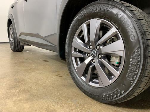 2023 Nissan Pathfinder SV 4WD