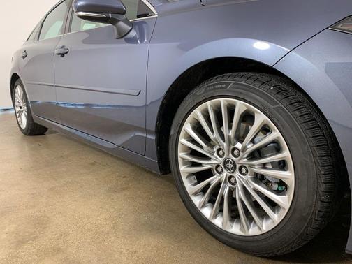 Harbor Gray Metallic 2020 Toyota Avalon Limited