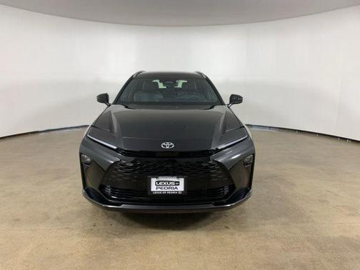 Black 2025 Toyota Crown Signia Limited