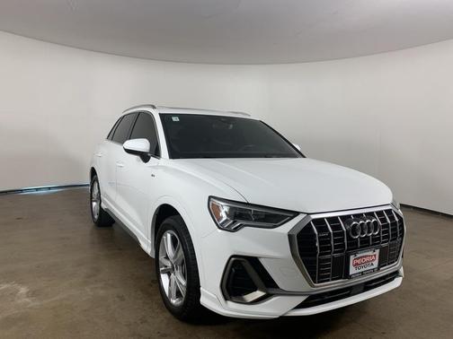 2021 Audi Q3 45 S line Premium Plus