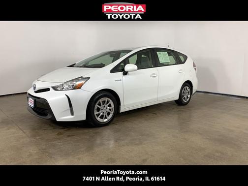 2017 Toyota Prius v Four