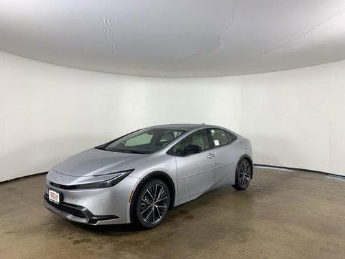 2025 Toyota Prius XLE