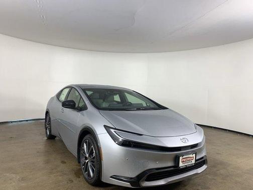 2025 Toyota Prius XLE