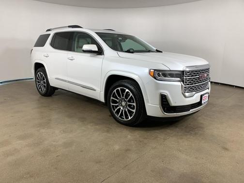 2020 GMC Acadia Denali