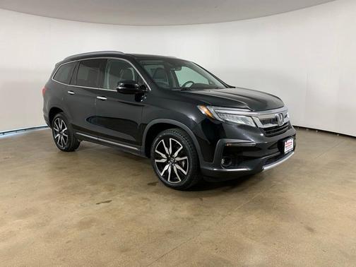 Crystal Black Pearl 2019 Honda Pilot Elite