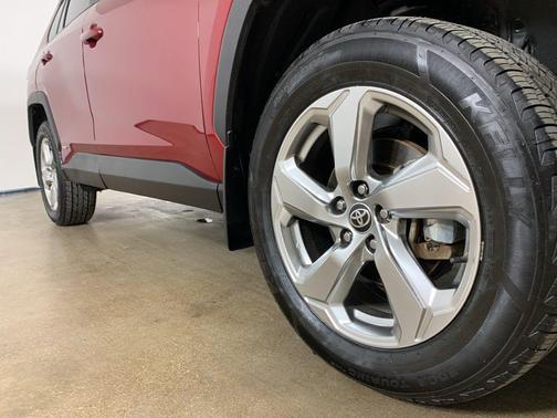 2021 Toyota RAV4 Hybrid XLE Premium