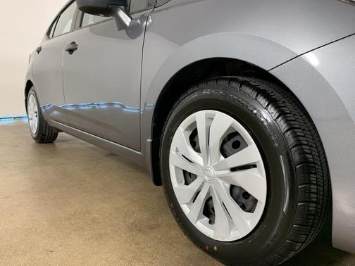 2021 Nissan Versa 1.6 S