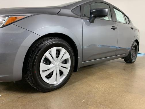 2021 Nissan Versa 1.6 S