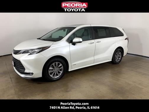 2021 Toyota Sienna XLE 7 Passenger