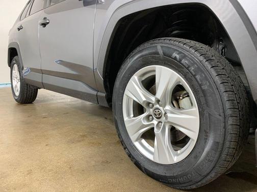 Magnetic Gray Metallic 2021 Toyota RAV4 Hybrid XLE