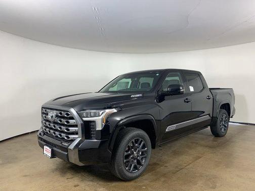 2025 Toyota Tundra Hybrid Platinum