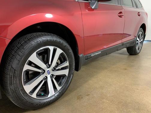 Crimson Red Pearl 2018 Subaru Outback 2.5i Limited