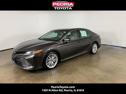 2018 Toyota Camry Hybrid XLE