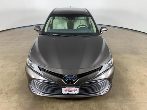 2018 Toyota Camry Hybrid XLE