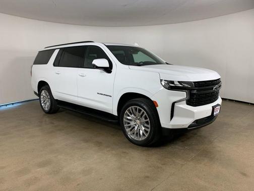 2023 Chevrolet Suburban RST