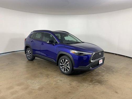 2025 Toyota Corolla Cross XLE