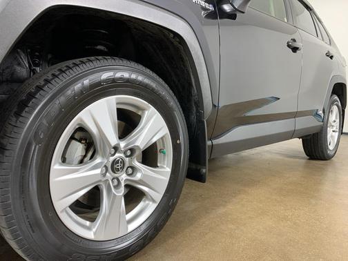 2019 Toyota RAV4 Hybrid LE