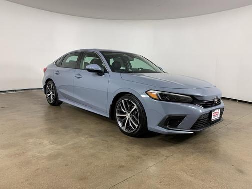 2022 Honda Civic Touring