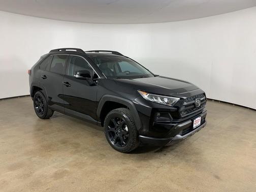 2020 Toyota RAV4 SE
