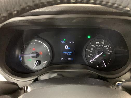 2024 Toyota Sienna XLE 8 Passenger