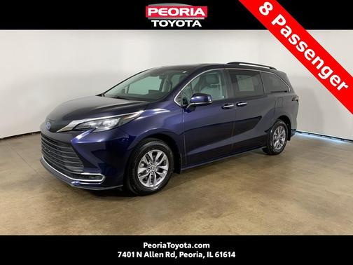 2024 Toyota Sienna XLE 8 Passenger