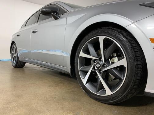 2022 Hyundai SONATA SEL Plus