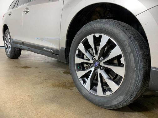 Tungsten Metallic 2017 Subaru Outback 2.5i Limited