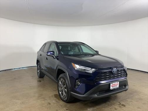 2022 Toyota RAV4 Hybrid XLE Premium