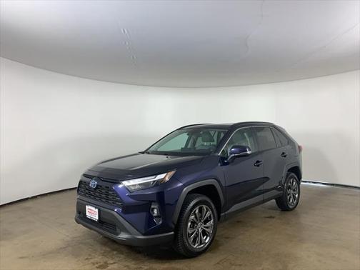 2022 Toyota RAV4 Hybrid XLE Premium