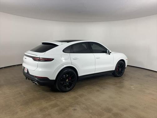 2021 Porsche Cayenne Base