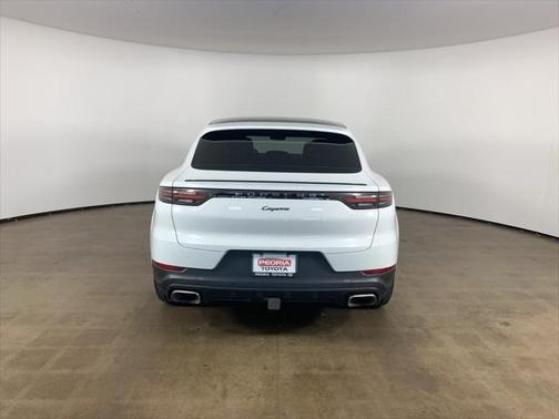 2021 Porsche Cayenne Base